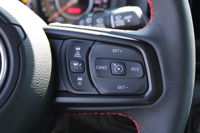 2024 Jeep Wrangler Rubicon photo 21
