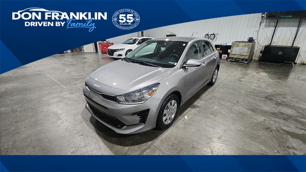 2023 Kia Rio 5-Door S's photo