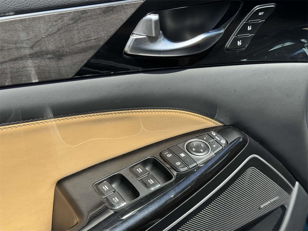 2020 Kia Cadenza Limited photo 23