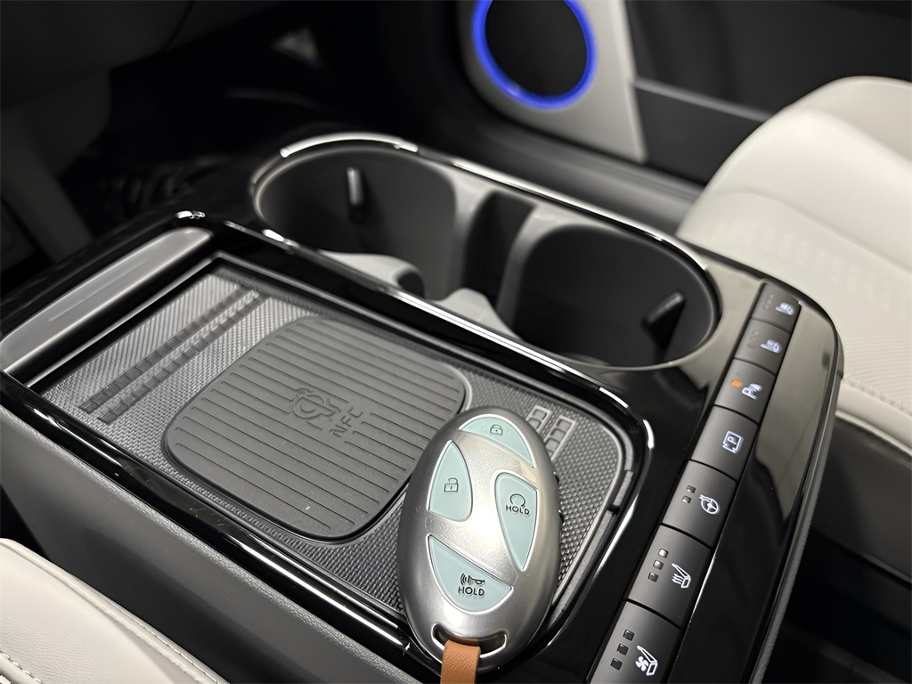 2025 Hyundai Ioniq 5 Limited photo 26