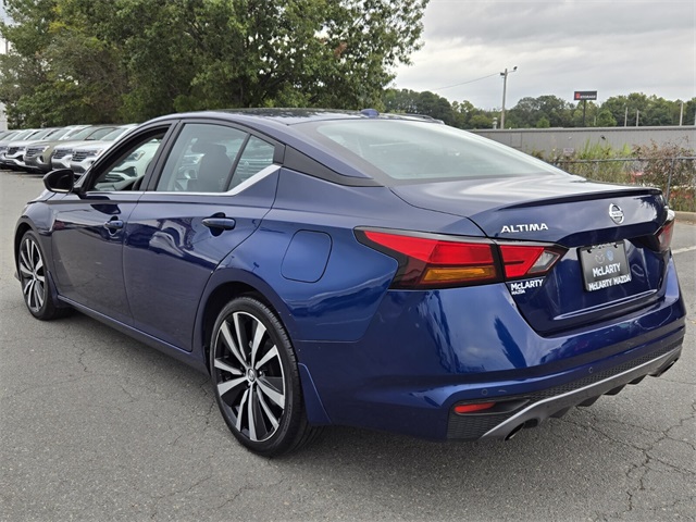 2022 Nissan Altima 2.5 SR photo 5