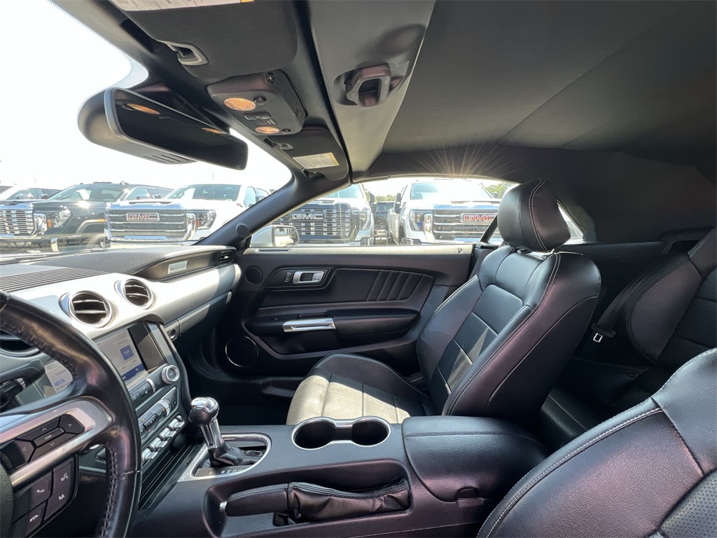2022 Ford Mustang EcoBoost Premium Convertible photo 12