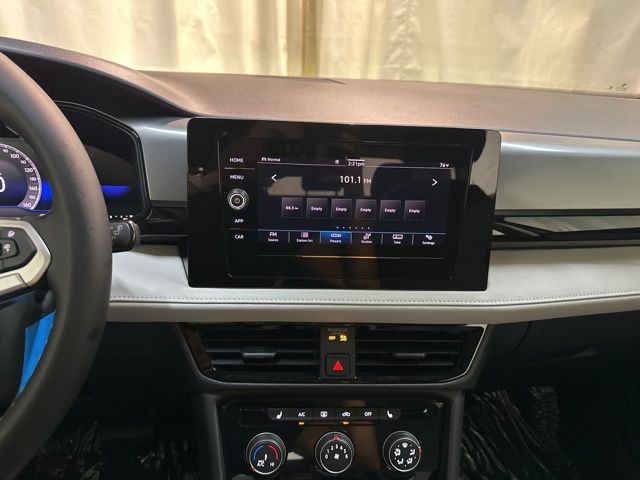2025 Volkswagen Taos S photo 19