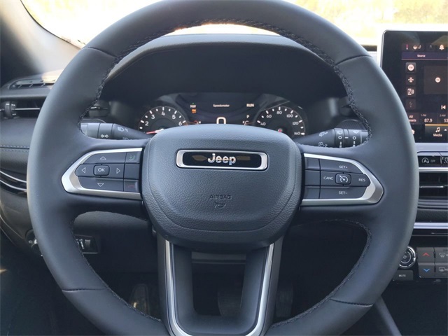 2026 Jeep Compass Latitude Altitude photo 20