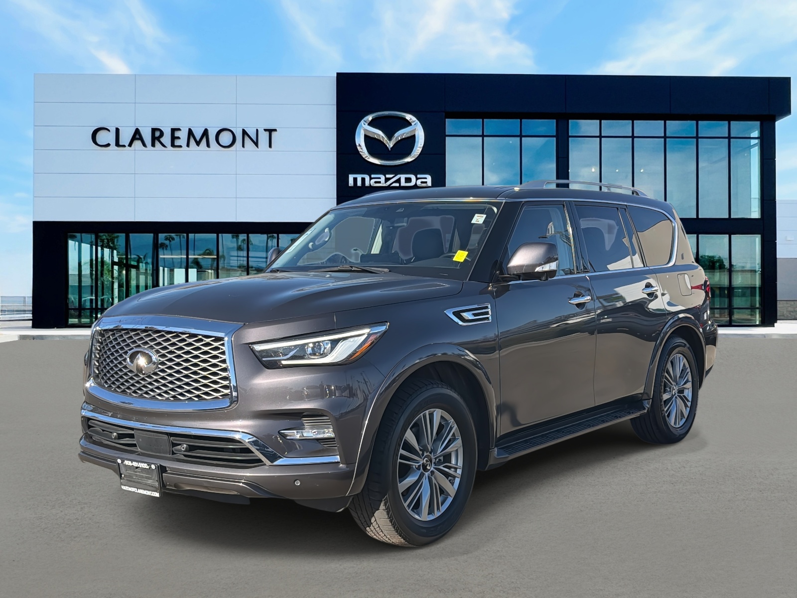 2024 Infiniti QX80 Luxe photo 3