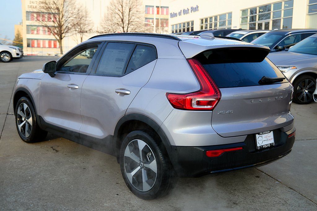 2026 VOLVO XC40 - Image 6