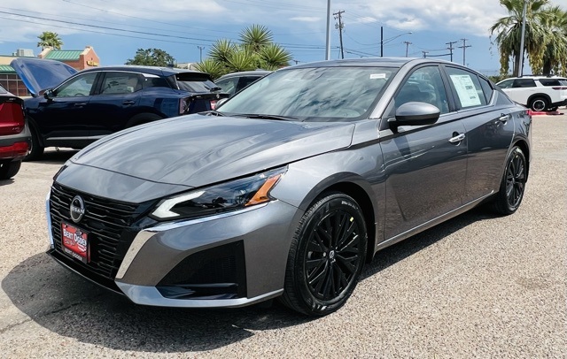 2025 Nissan Altima SV Special Edition photo 8