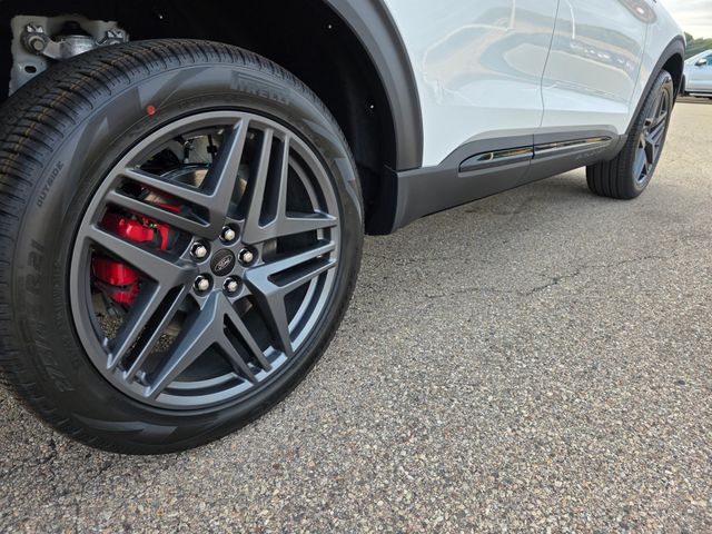 2025 Ford Explorer ST-Line photo 45