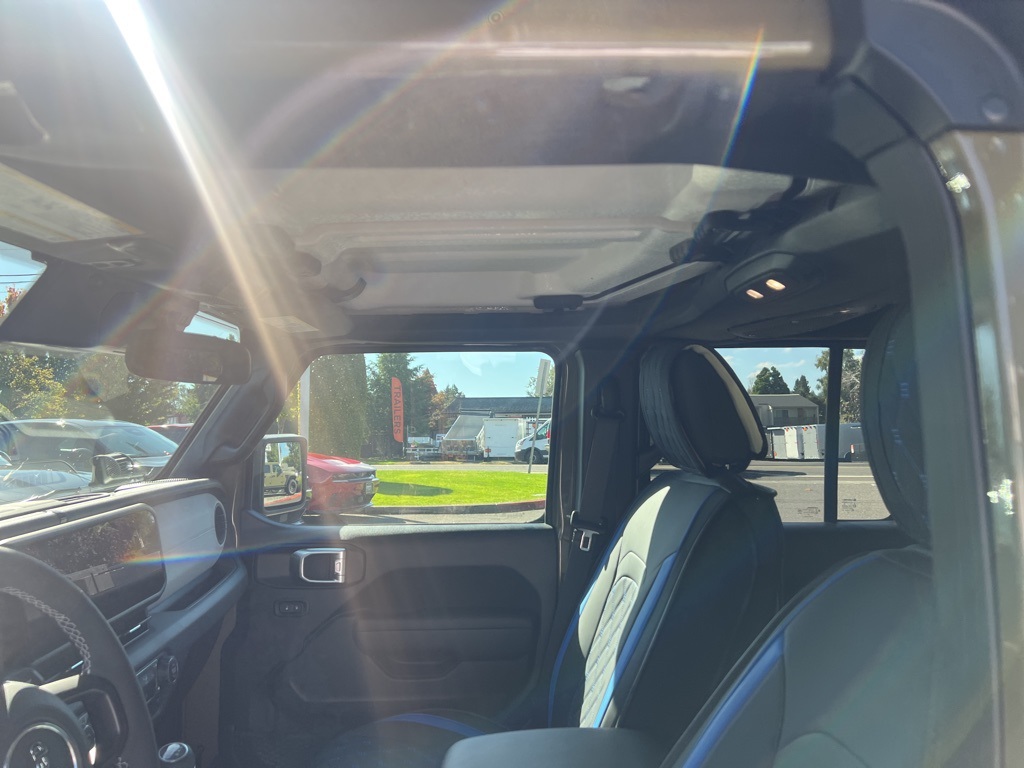 2025 Jeep Wrangler Willys photo 5