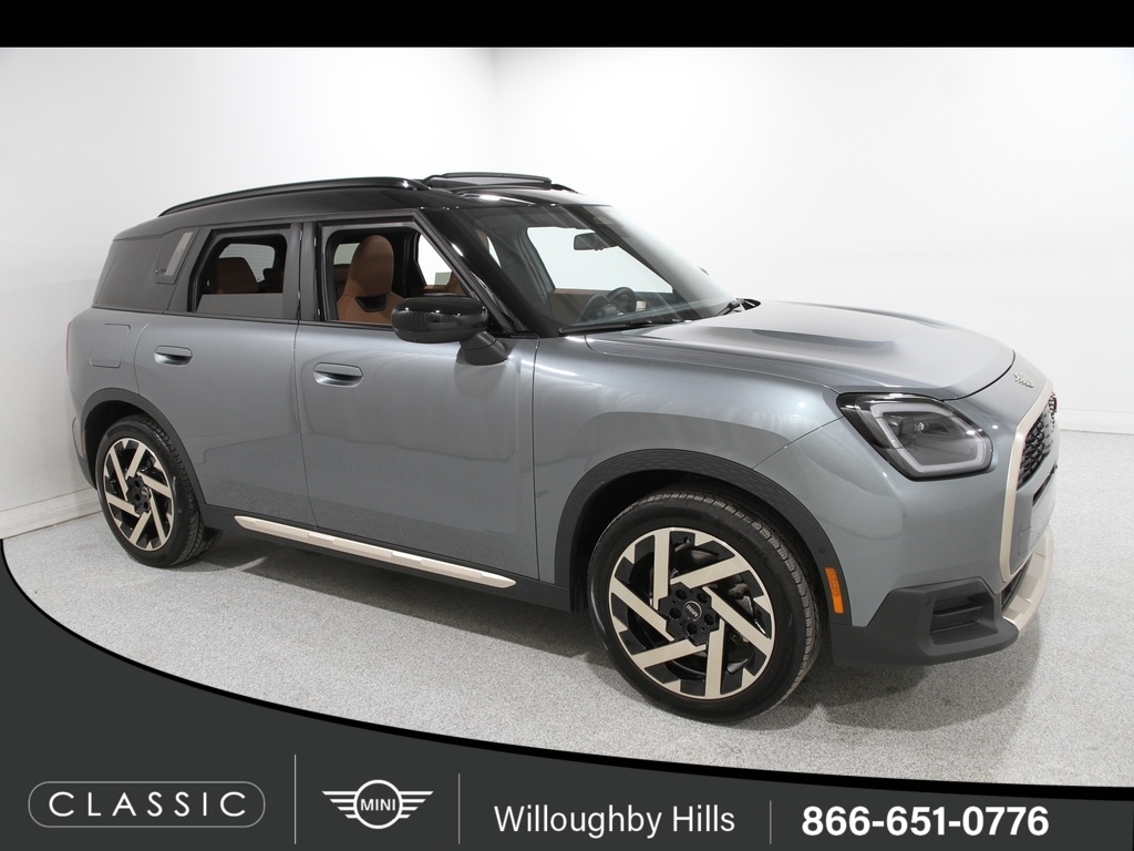 2025 MINI Countryman S's photo