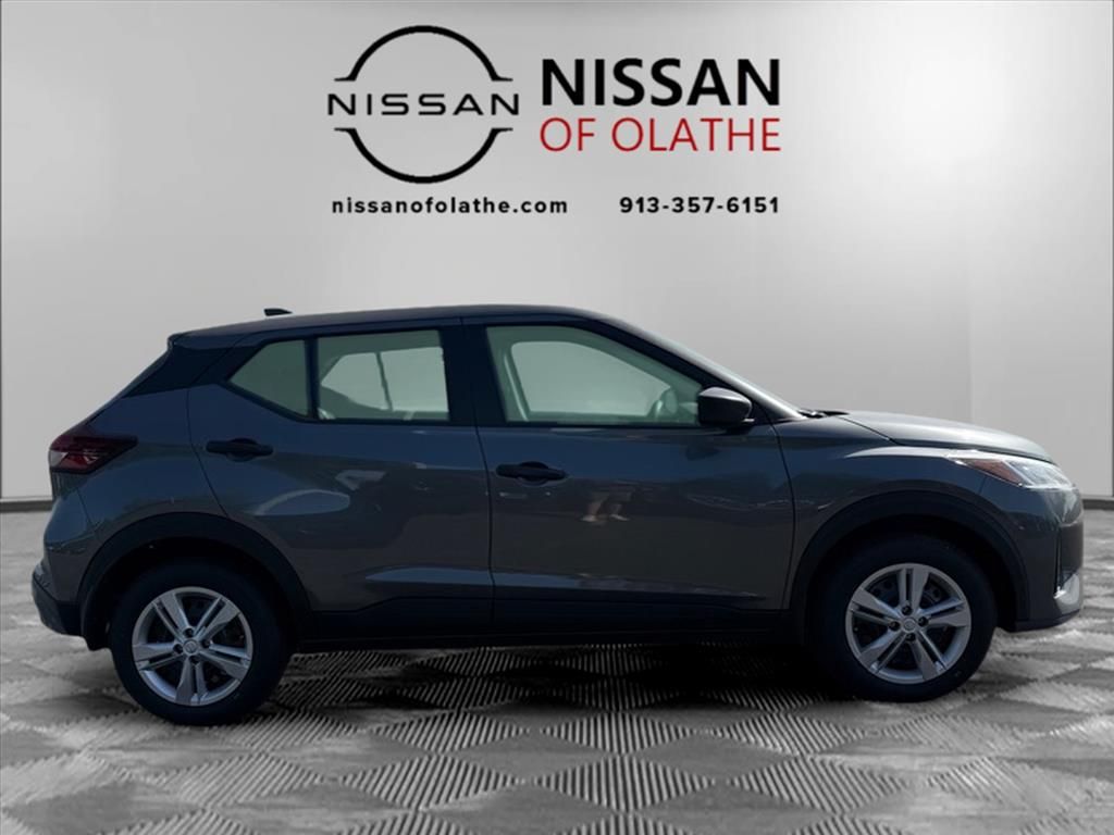2025 Nissan Kicks Play S photo 22