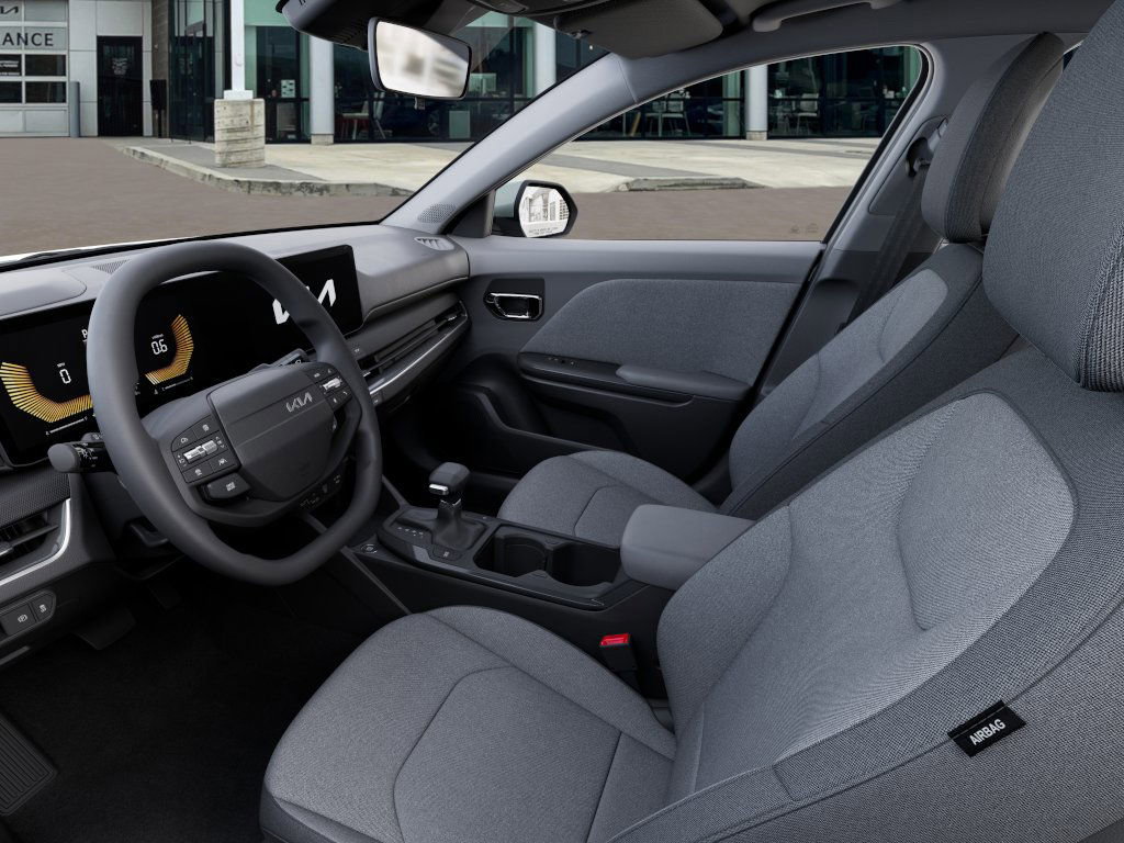 2025 Kia K4 LXS photo 15