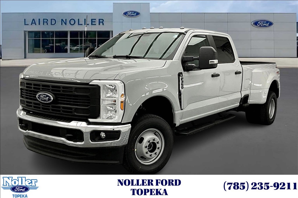 2025 Ford F-350 Super Duty XL's photo