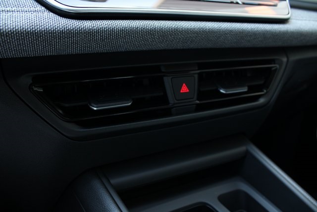 2025 Volkswagen Tiguan S photo 2