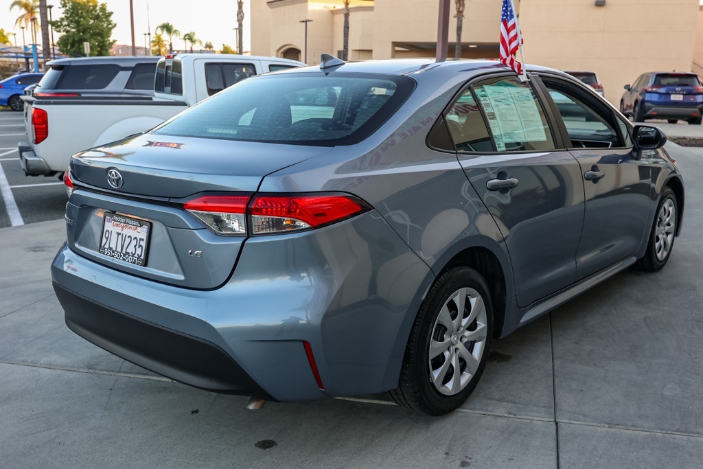 2024 Toyota Corolla LE photo 2