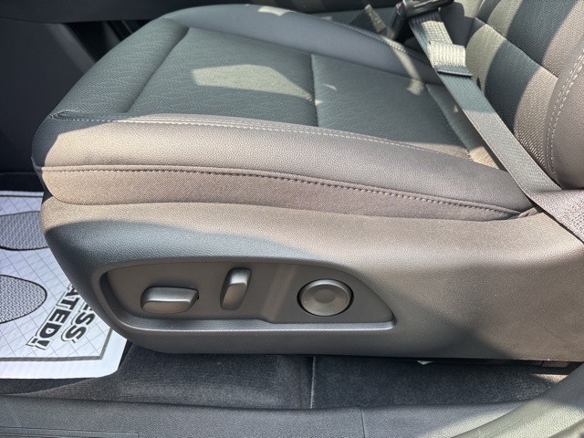 2026 Chevrolet Equinox LT photo 14