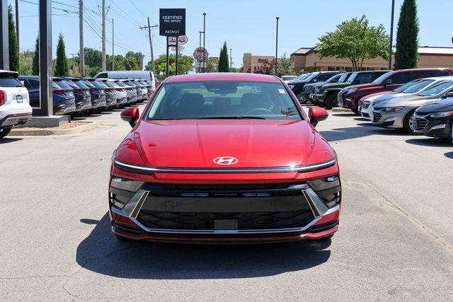 New 2025 Red Hyundai SEL image 2