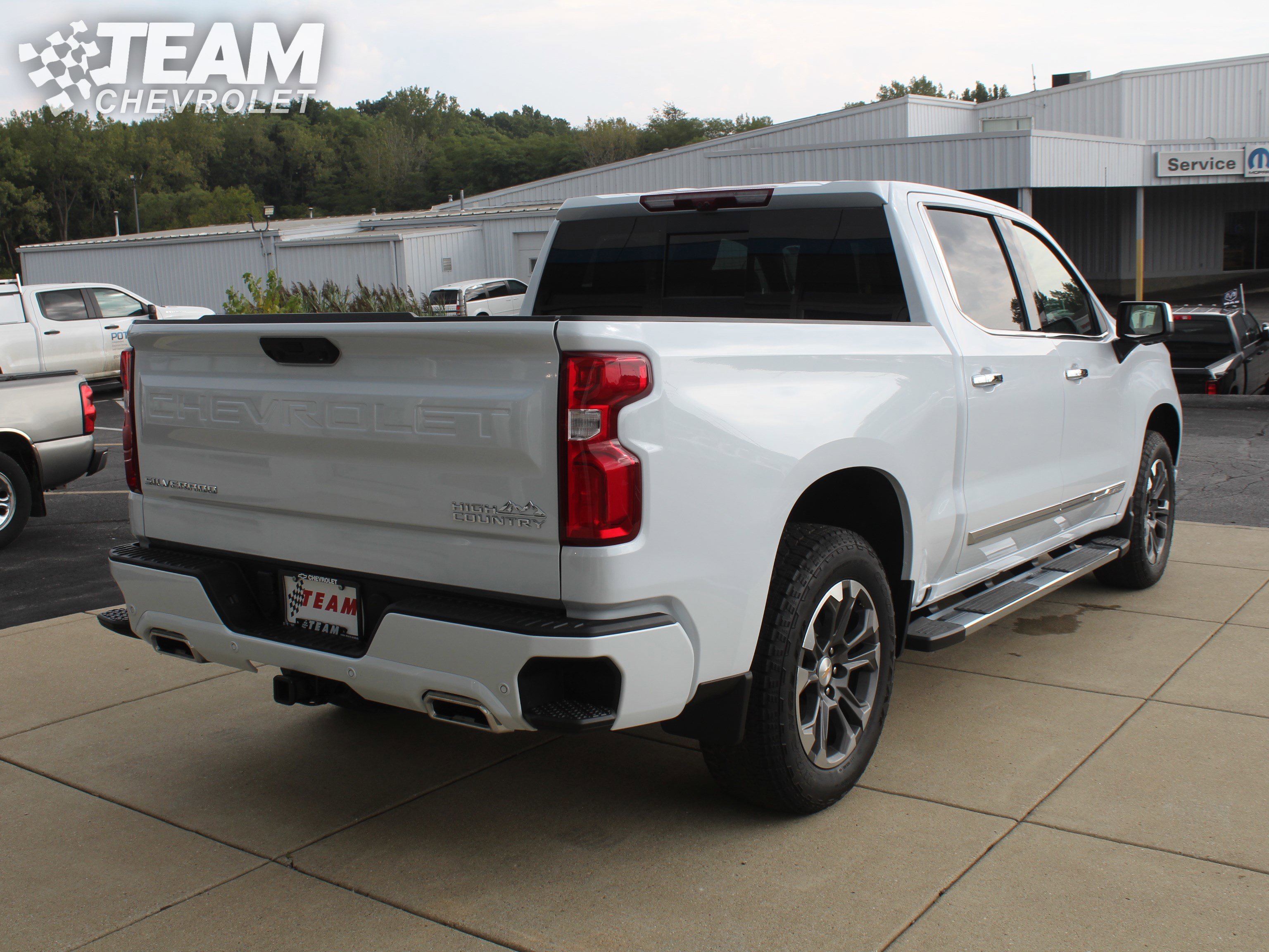 2026 Chevrolet Silverado 1500 High Country photo 4