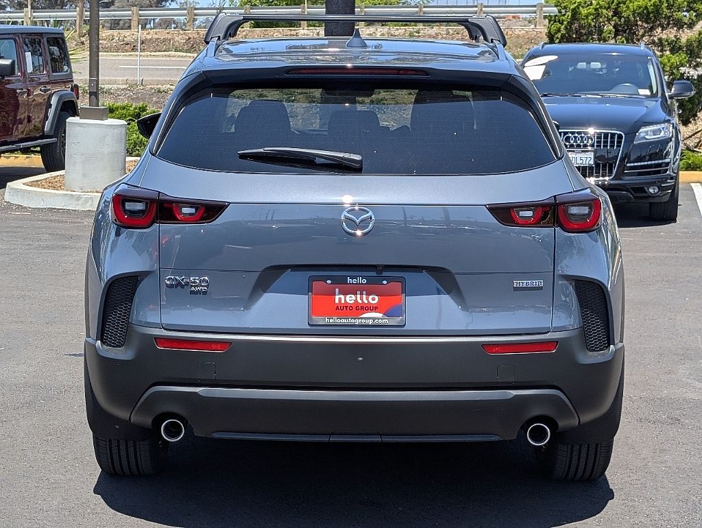 2025 Mazda CX-50 Premium Plus photo 6