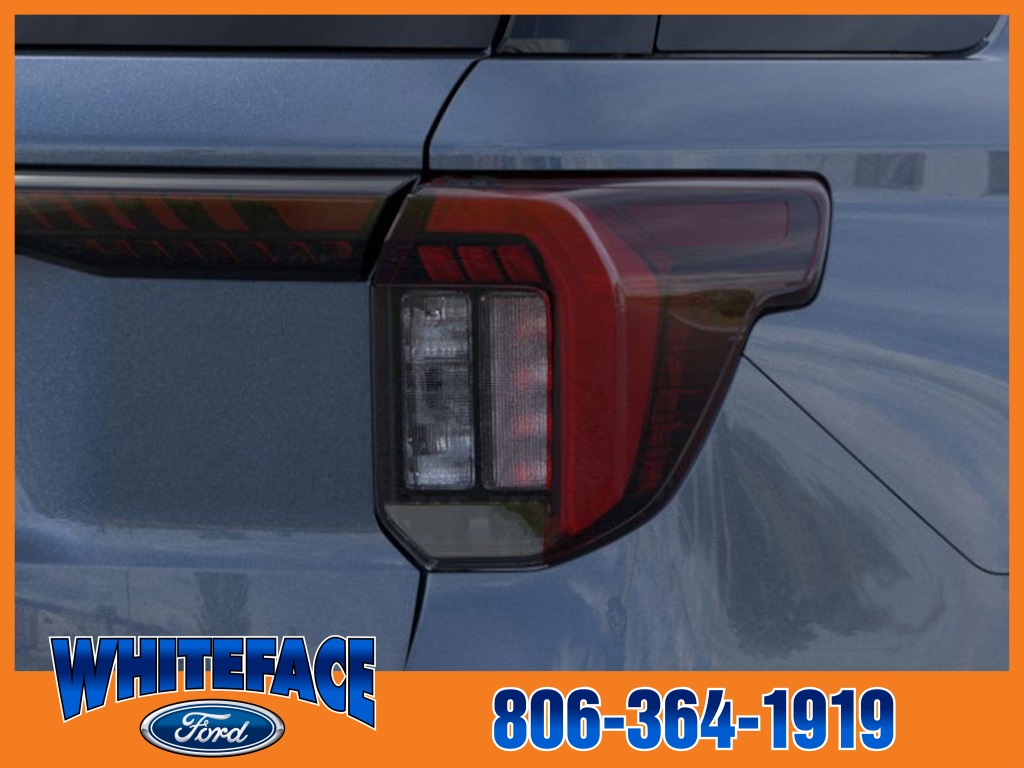 2025 Ford Explorer ST-Line photo 18