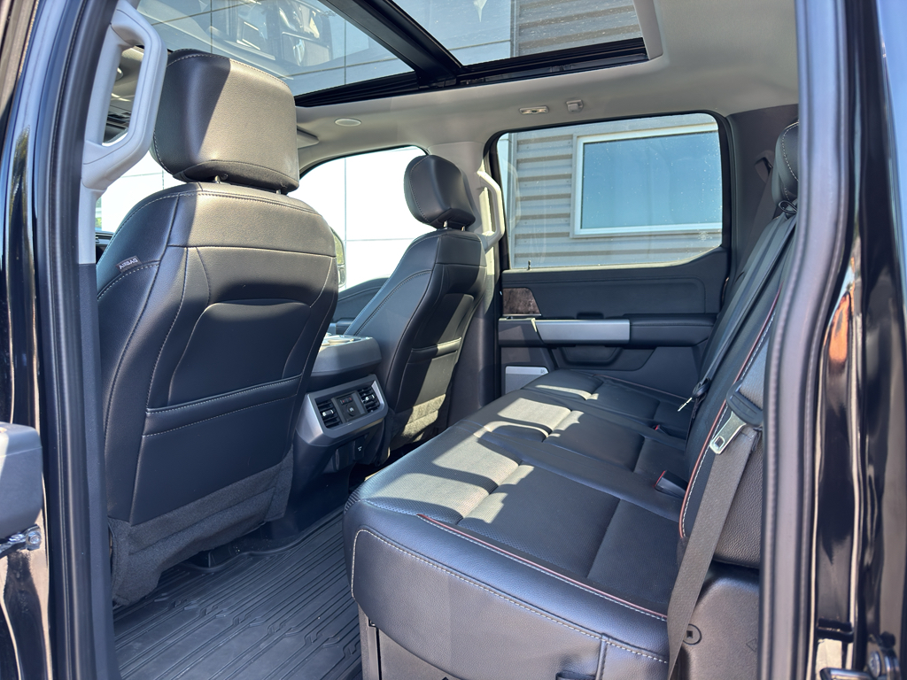 2024 Ford F-350 Lariat photo 7