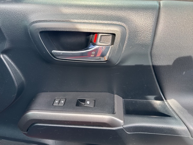 2016 Toyota Tacoma SR5 Sport TRD Pro photo 16