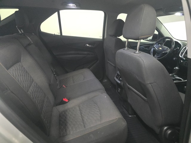2020 Chevrolet Equinox LT photo 4