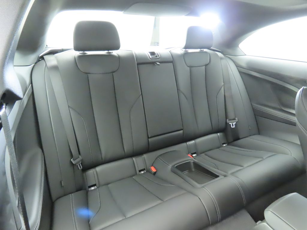 2025 Bmw 230i photo 21