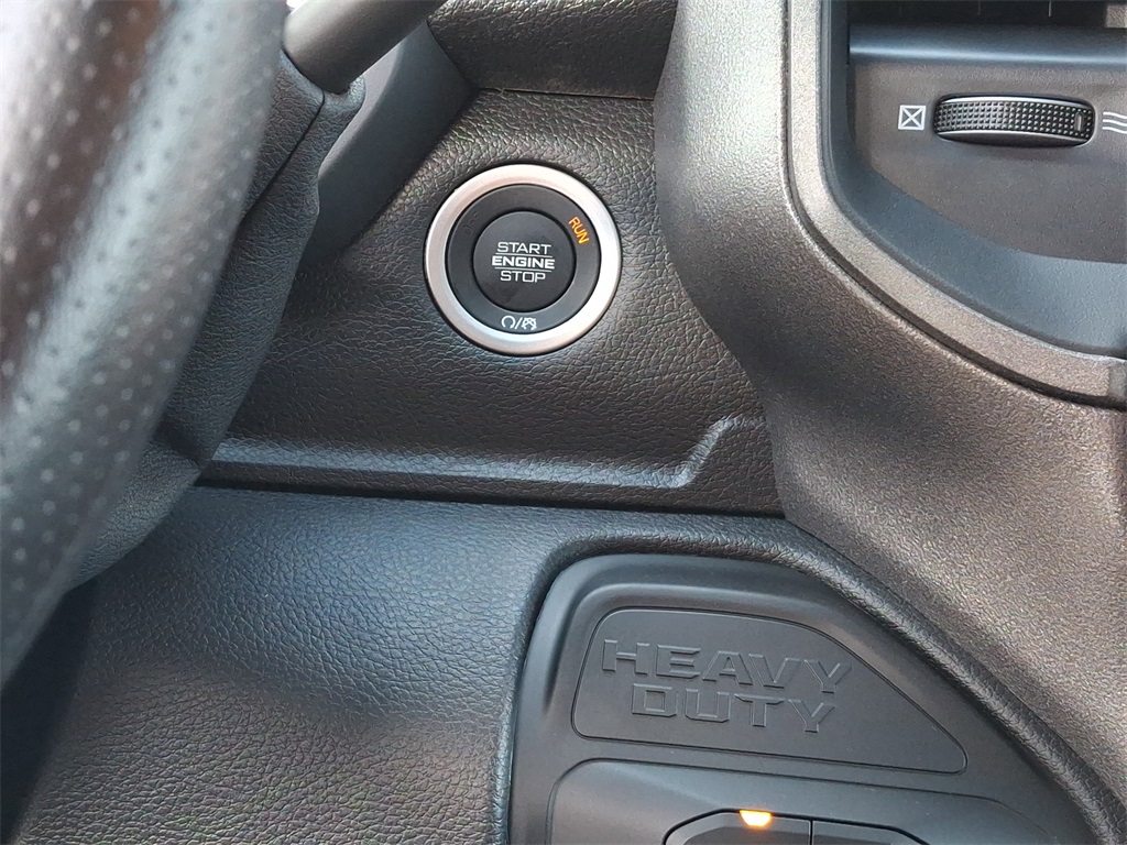 2025 Ram 4500 Tradesman photo 27