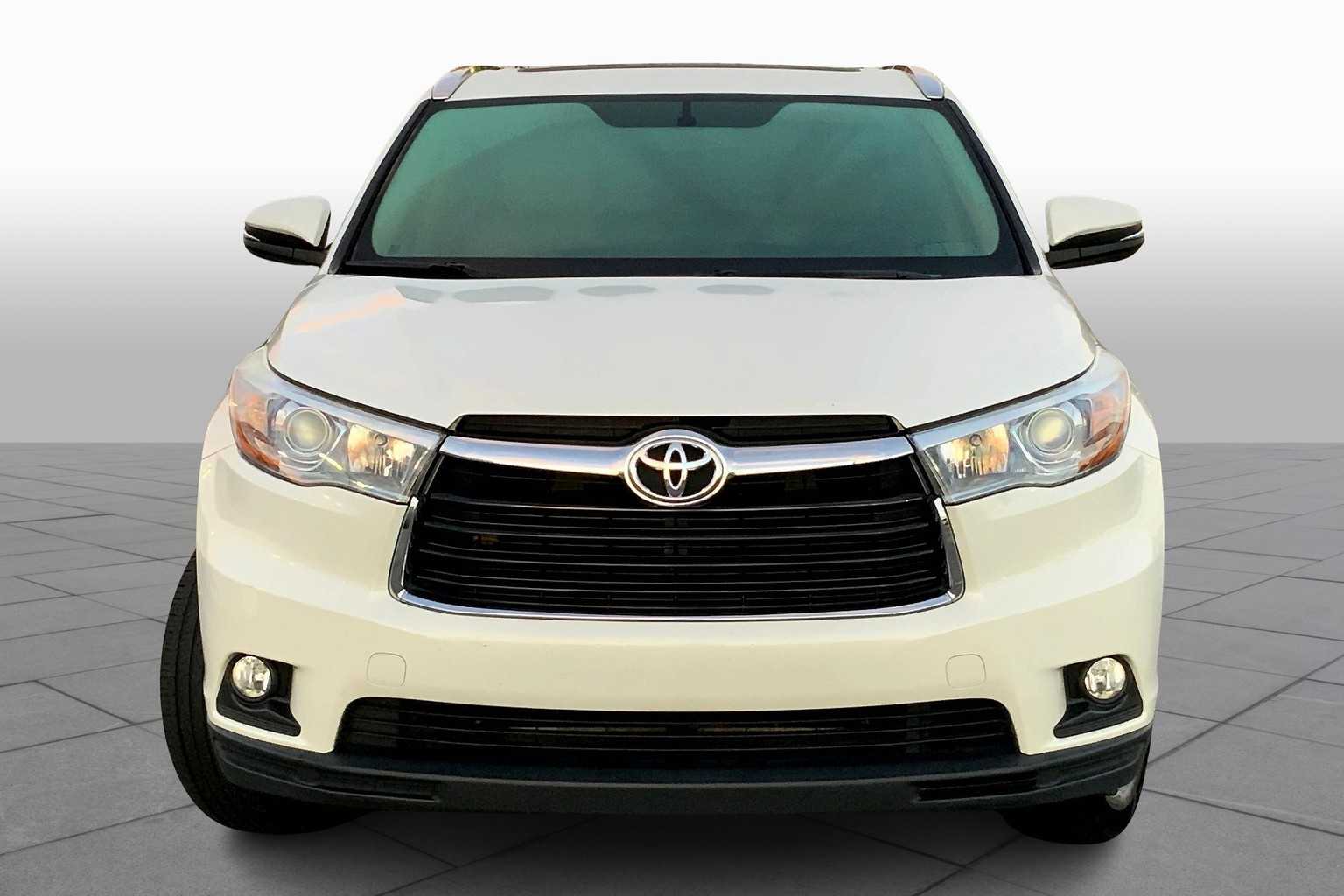 2016 Toyota Highlander XLE photo 3