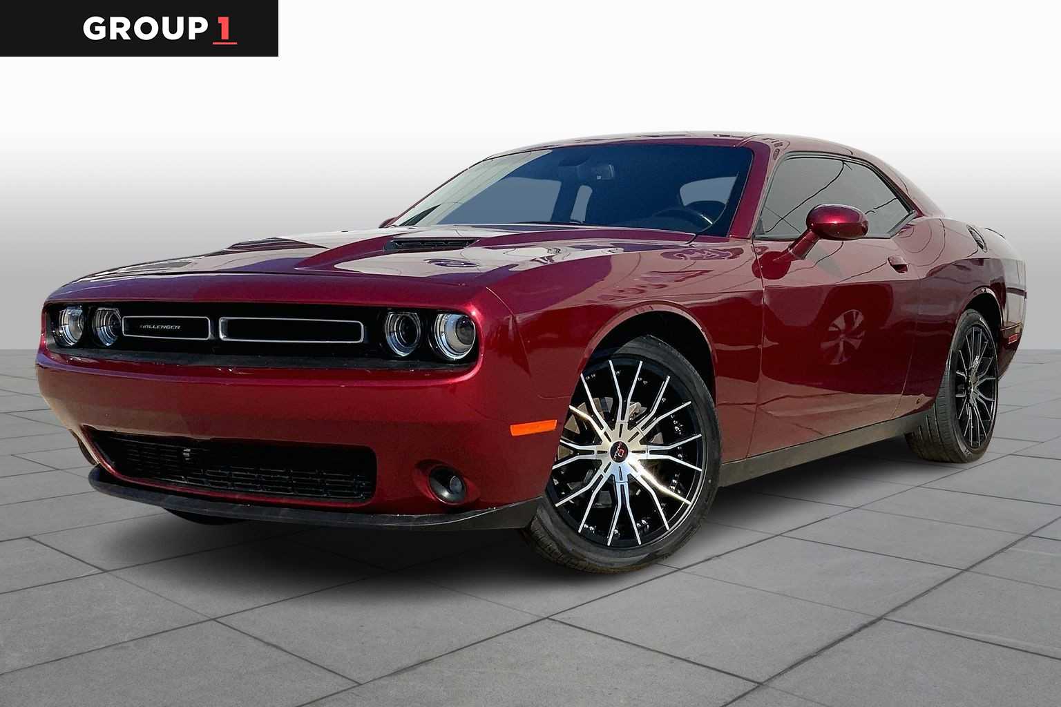 2020 Dodge Challenger SXT's photo