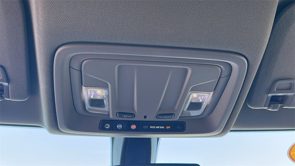 2021 Chevrolet Silverado 1500 Custom photo 39