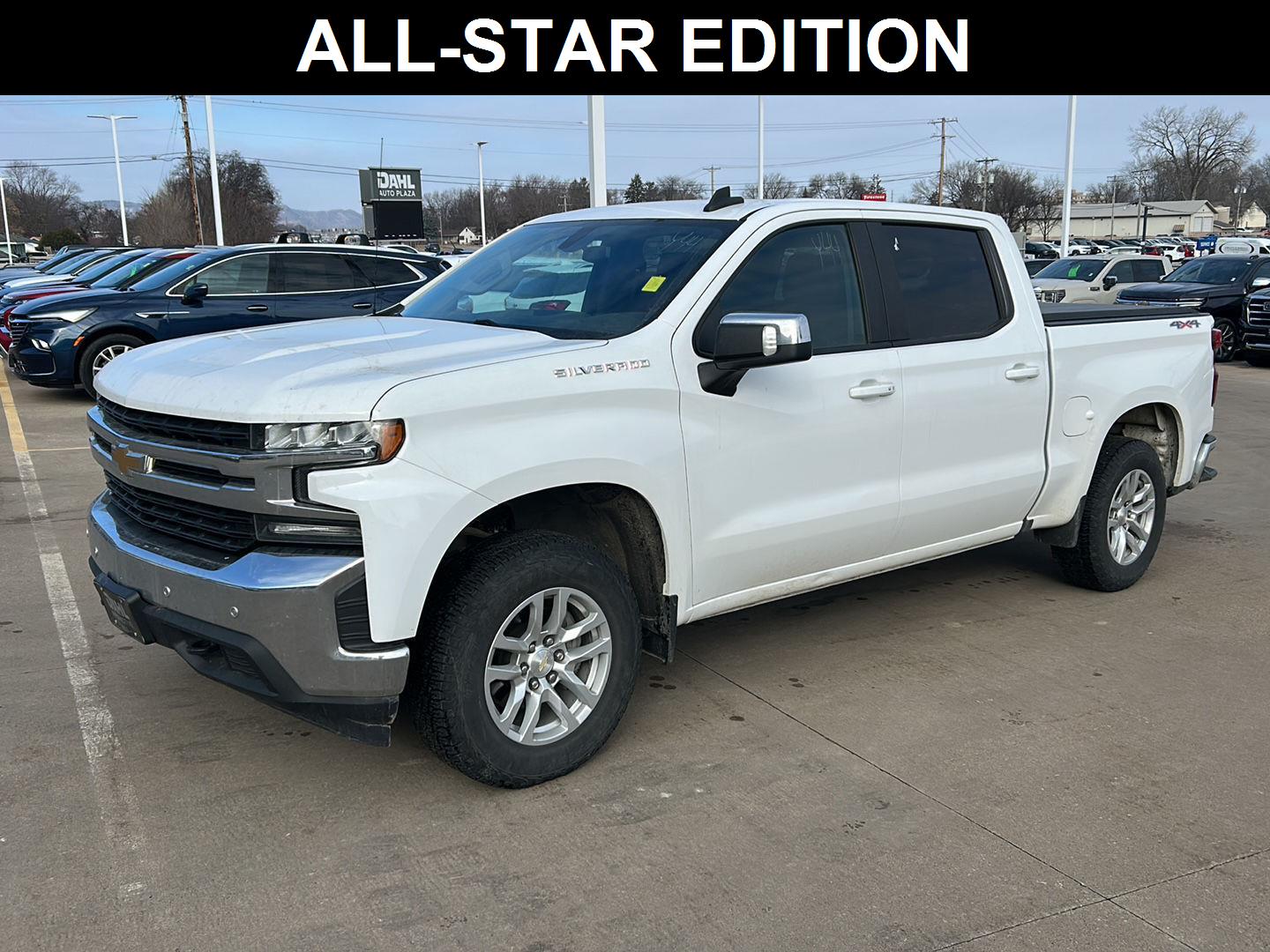 Used 2020 Chevrolet Silverado 1500 LT with VIN 3GCUYDED5LG226046 for sale in Winona, Minnesota