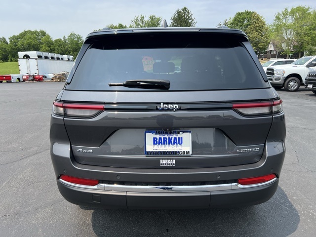 2022 Jeep Grand Cherokee Limited photo 4