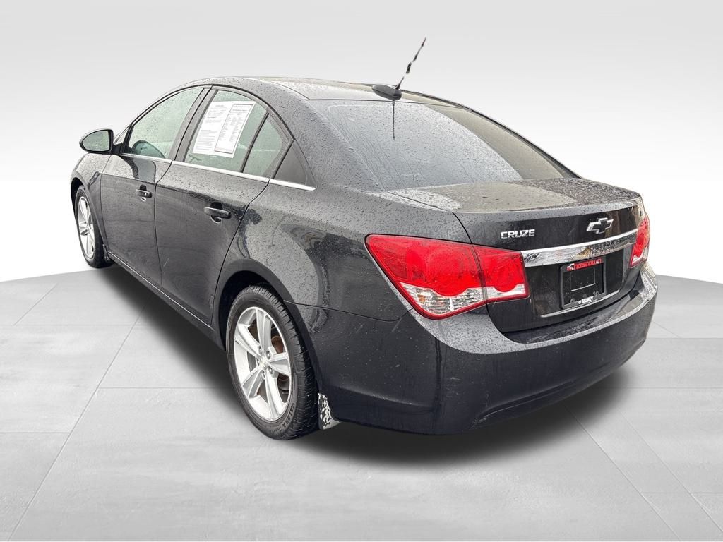 2016 Chevrolet Cruze photo 3