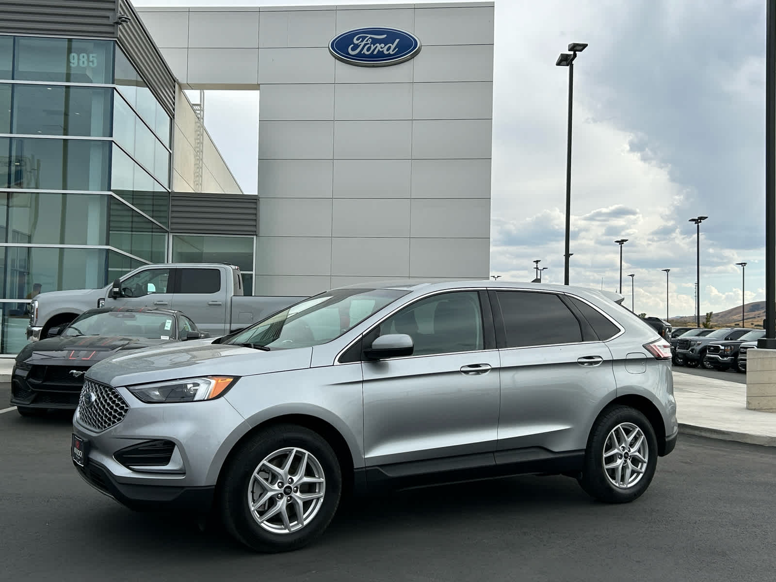 2024 Ford Edge
