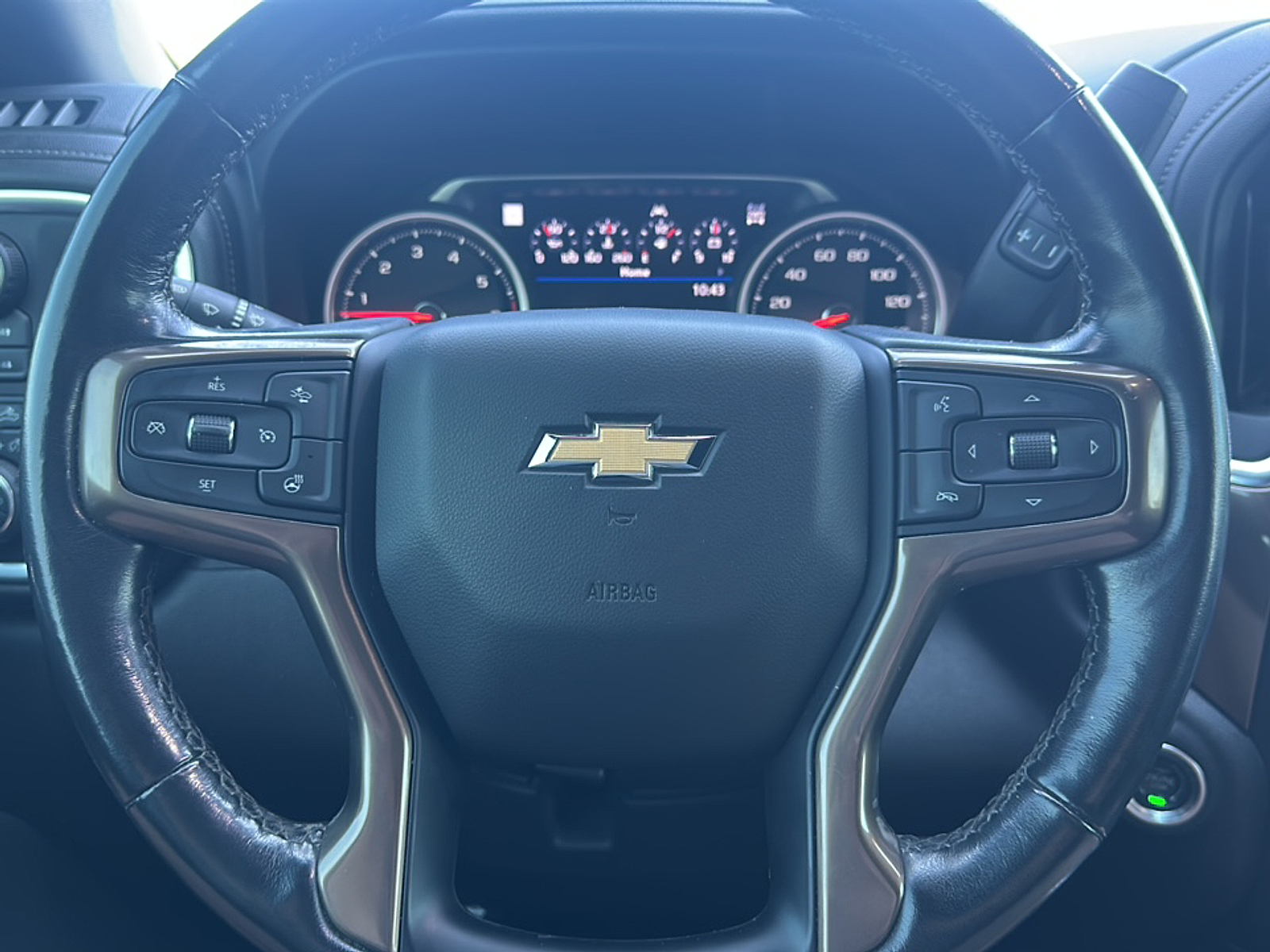 2021 Chevrolet Silverado 1500 High Country photo 12