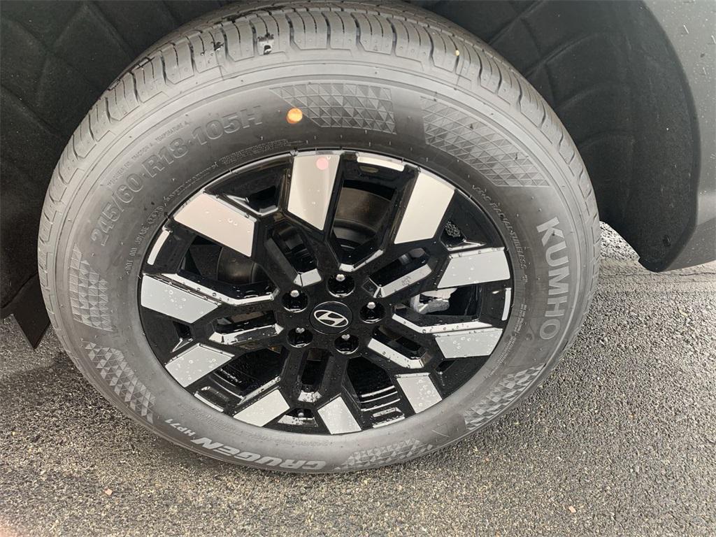 2026 Hyundai Santa Cruz SE photo 2