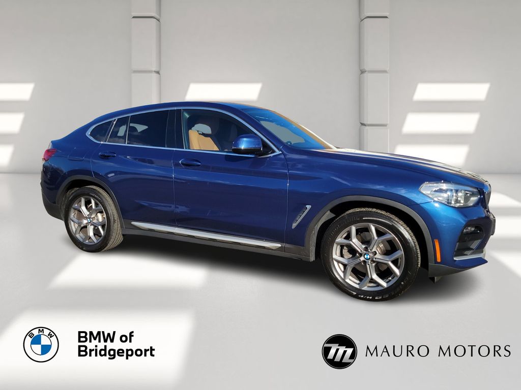 2021 BMW X4 30i's photo