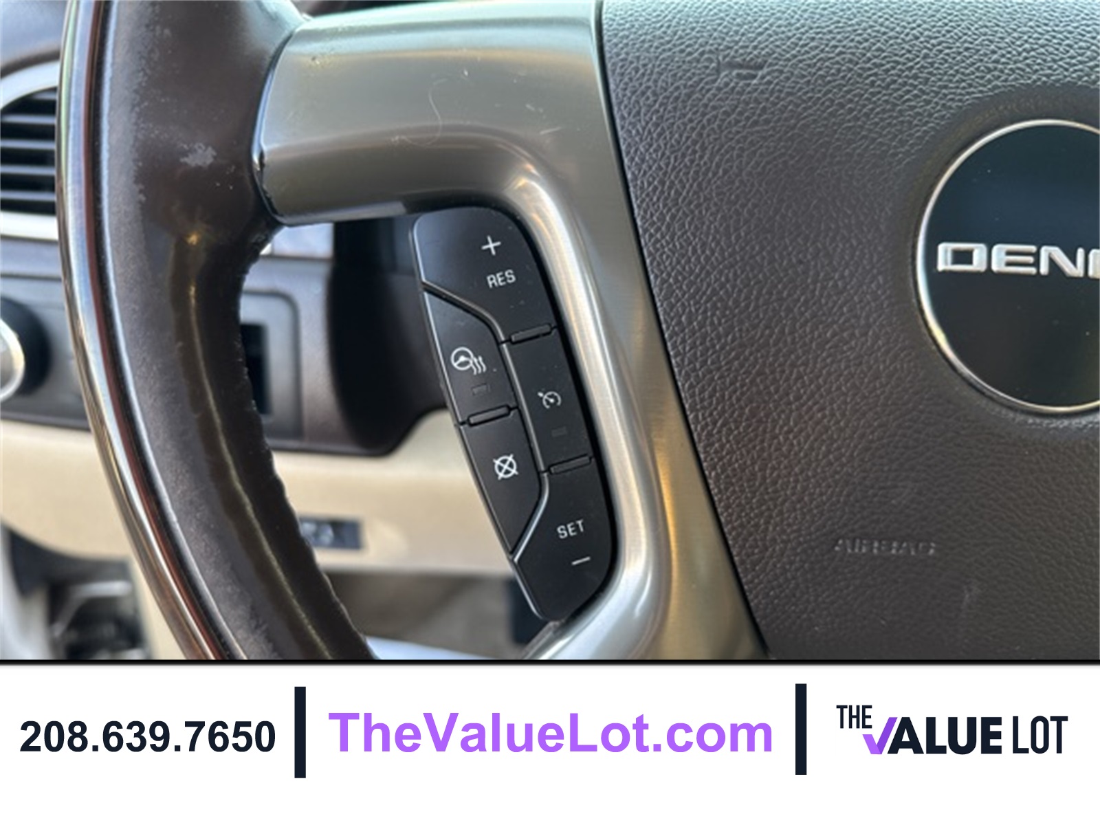 2012 Gmc Yukon XL Denali photo 25