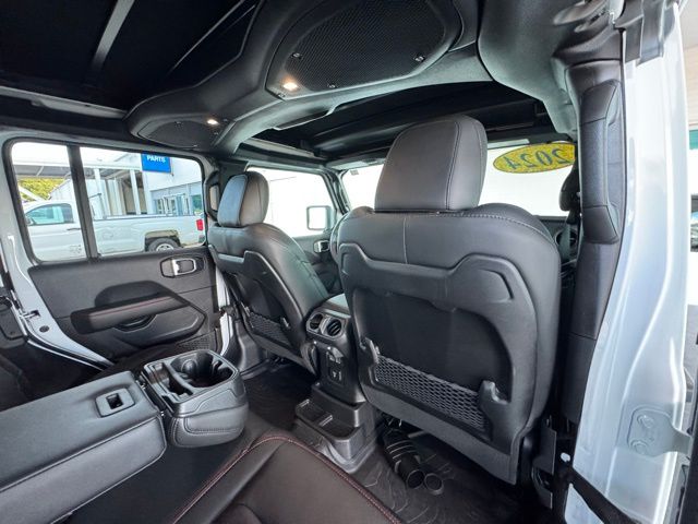 2024 Jeep Wrangler Rubicon photo 25