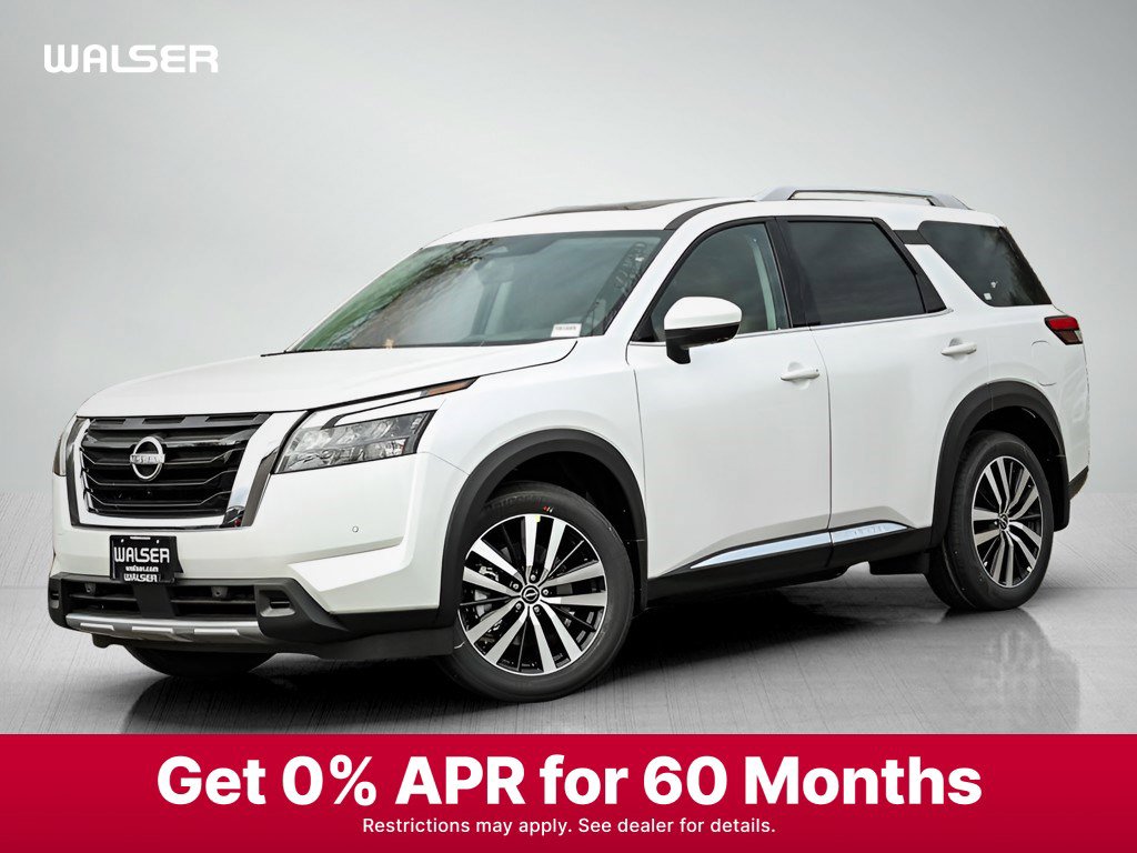 2025 Nissan Pathfinder Platinum's photo