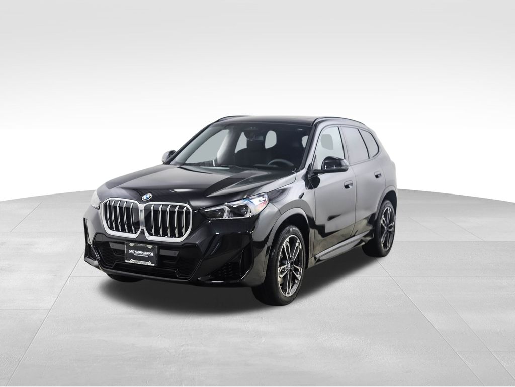2026 BMW X1 28i's photo