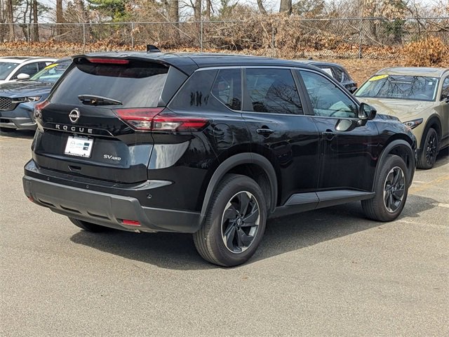 2024 Nissan Rogue SV photo 2
