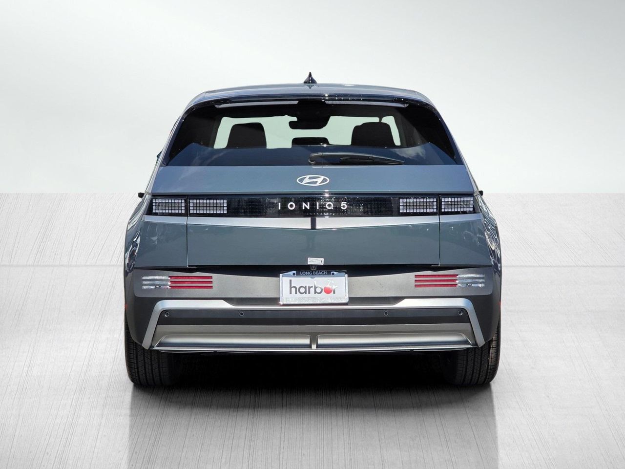 2025 Hyundai Ioniq 5 SE Standard Range photo 6