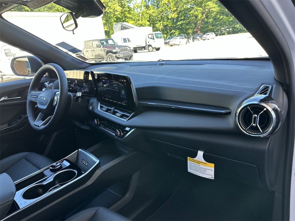 2026 Chevrolet Equinox LT photo 27