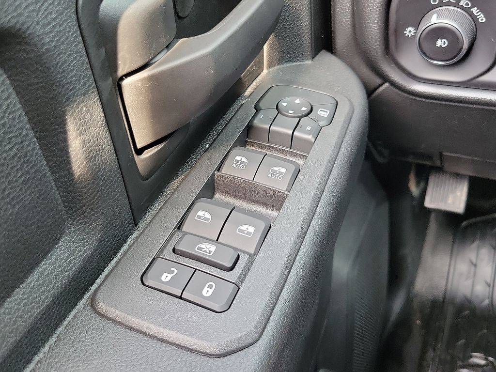 2026 Ram 5500 Tradesman photo 13