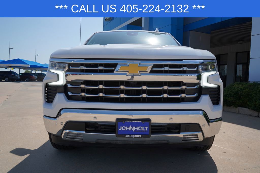 2024 Chevrolet Silverado 1500 LTZ photo 3
