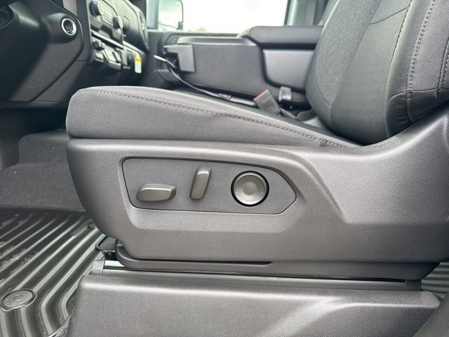 2025 Chevrolet Silverado 2500HD Custom photo 22