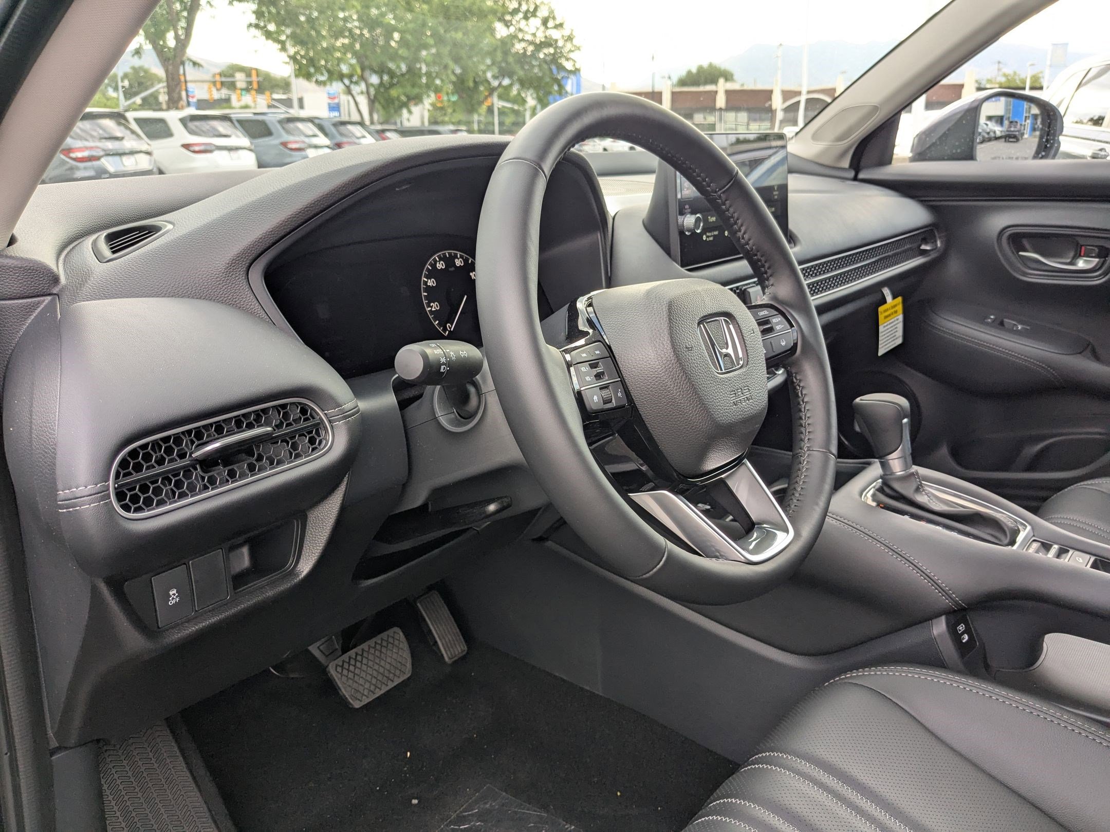 2026 Honda HR-V EX-L photo 9